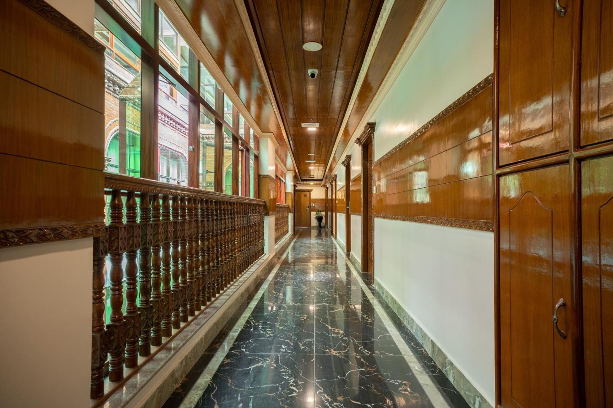 Surya Heritage Hotel Catmandu Exterior foto