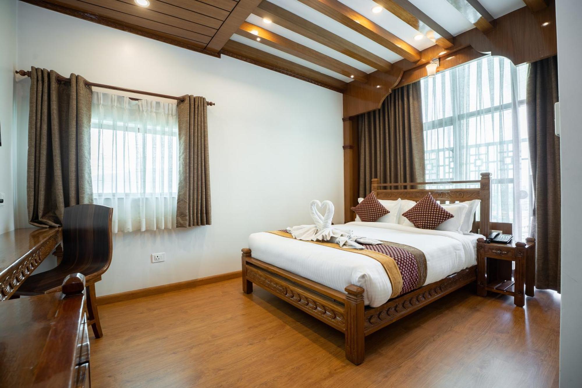 Surya Heritage Hotel Catmandu Exterior foto